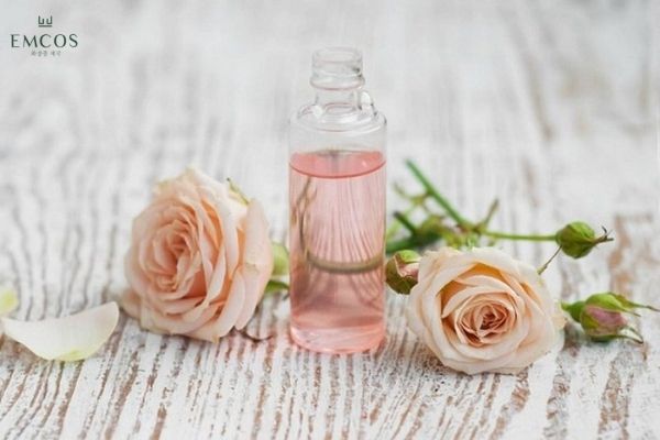 sử dụng nước hoa hồng vào lúc nào, nước hoa hồng dùng để làm gì, tác dụng của nước hoa hồng hàn quốc, sử dụng nước hoa hồng để làm gì