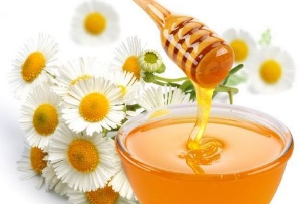 Cách sử dụng tối đa công dụng dưỡng mi nhanh dài từ mật ong